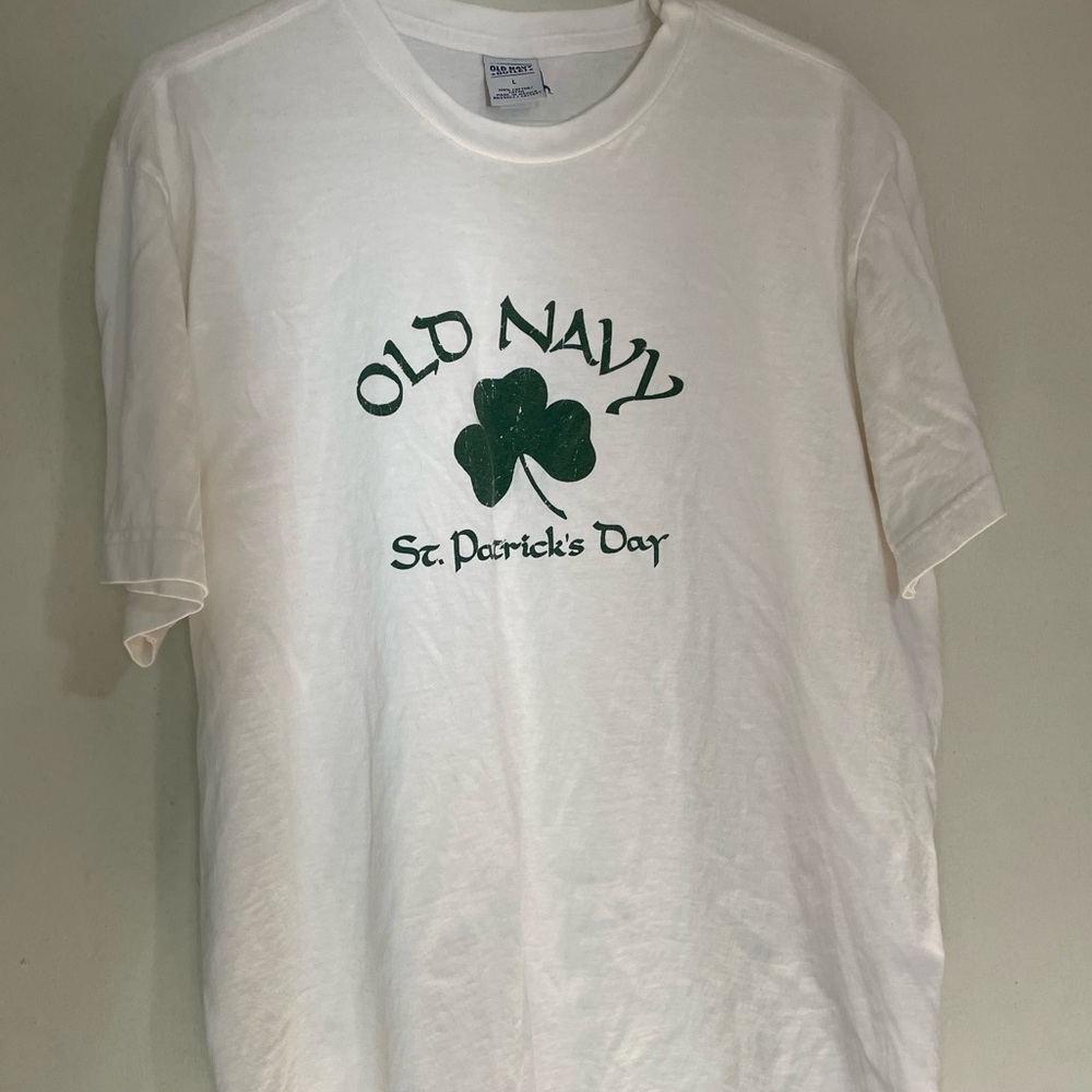 Old Navy St Patrick’s Day Tshirt XL - Vintage 2002
